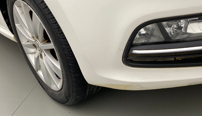 2015 Volkswagen Polo HIGHLINE1.5L DIESEL, Diesel, Manual, 90,228 km, Front bumper - Minor scratches