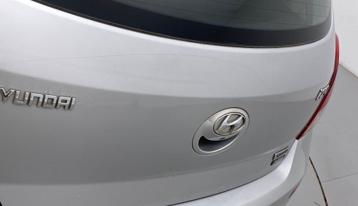 2012 Hyundai i20 SPORTZ 1.2, Petrol, Manual, 76,643 km, Dicky (Boot door) - Minor scratches