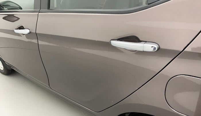 2018 Tata Tiago XZ DIESEL, Diesel, Manual, 64,165 km, Rear left door - Paint has faded
