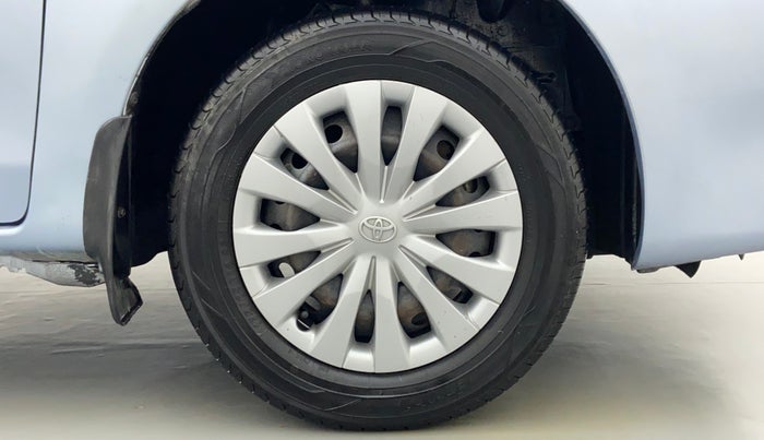 2012 Toyota Etios Liva GD, Diesel, Manual, 1,60,563 km, Right Front Wheel