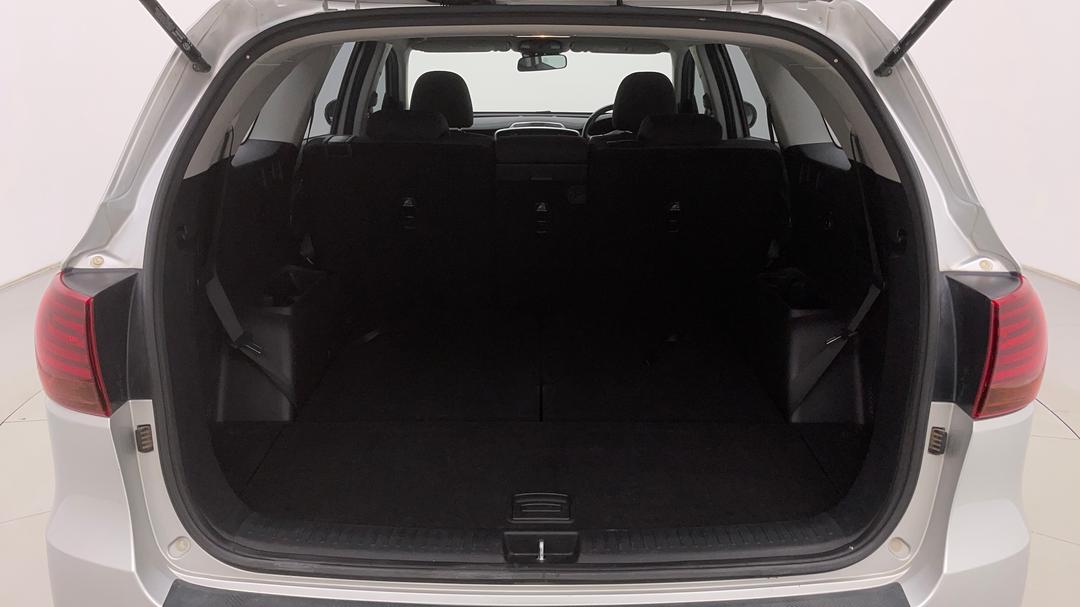 2018 Kia Sorento Si (4x4), Automatic, 121676 km, Boot Inside View