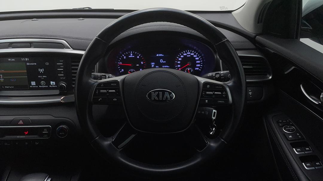 2018 Kia Sorento Si (4x4), Automatic, 121676 km, Steering Wheel Close-up