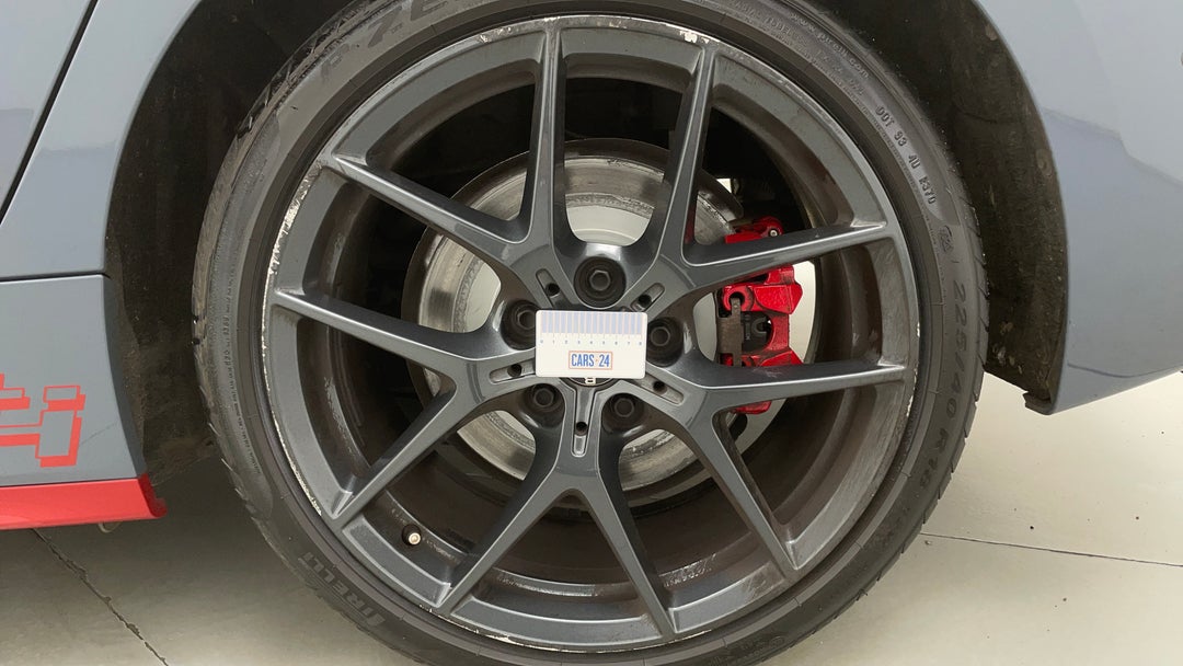 Wheels Rim Rear LHS Gutter Rash