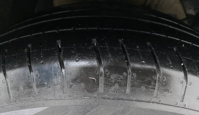 2018 Maruti S Cross ZETA 1.3 SHVS, Diesel, Manual, 57,645 km, Right Front Tyre Tread