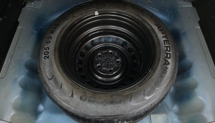 2018 Maruti S Cross ZETA 1.3 SHVS, Diesel, Manual, 57,645 km, Spare Tyre