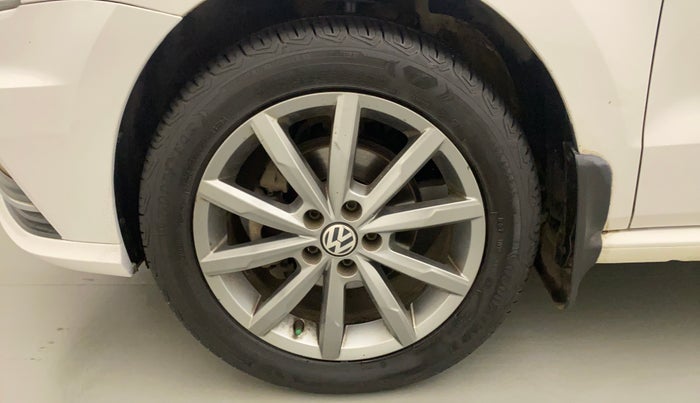 2019 Volkswagen Ameo HIGHLINE PLUS 1.5L AT 16 ALLOY, Diesel, Automatic, 63,113 km, Left Front Wheel