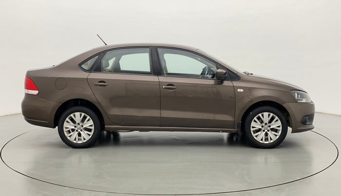 2014 Volkswagen Vento HIGHLINE PETROL, Petrol, Manual, 70,036 km, Right Side View