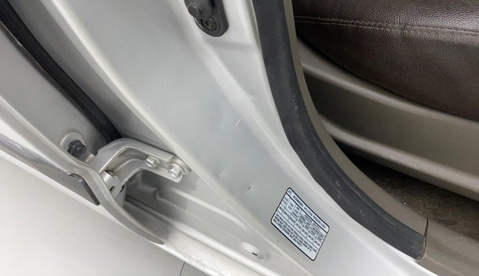 2014 Hyundai i10 MAGNA 1.1, Petrol, Manual, 49,947 km, Right B pillar - Slightly dented