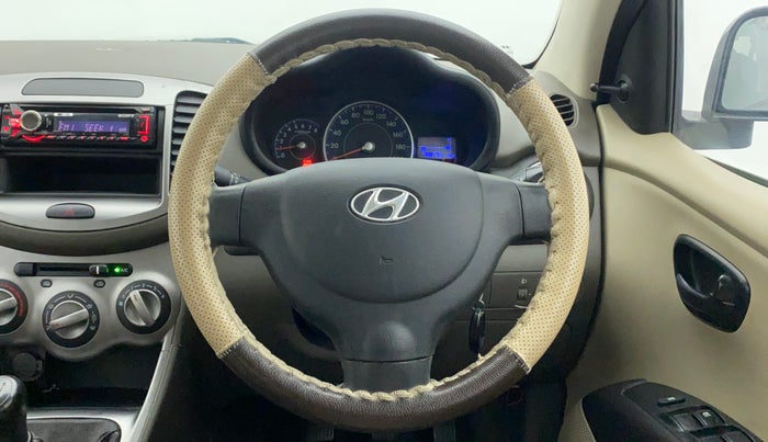 2014 Hyundai i10 MAGNA 1.1, Petrol, Manual, 49,947 km, Steering Wheel Close Up