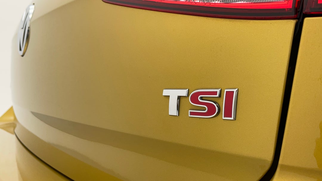 Badge (Boot Right Side)