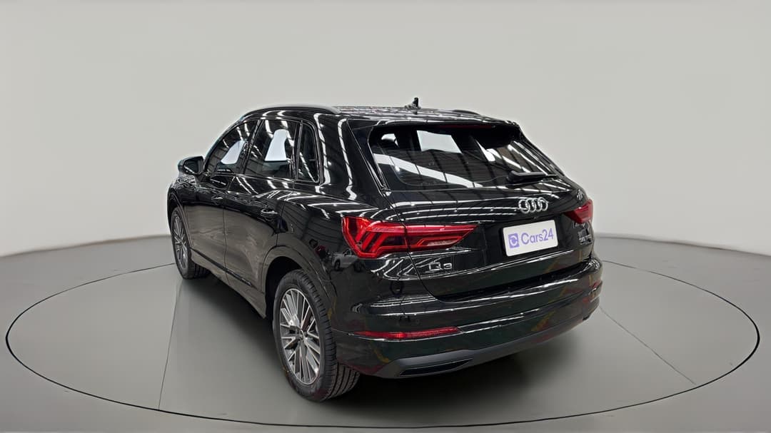 2021 Audi Q3 35 Tfsi, Automatic, 17376 km, Left Back Diagonal (45- Degree) View