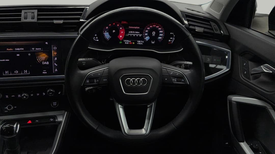 2021 Audi Q3 35 Tfsi, Automatic, 17376 km, Steering Wheel Close-up