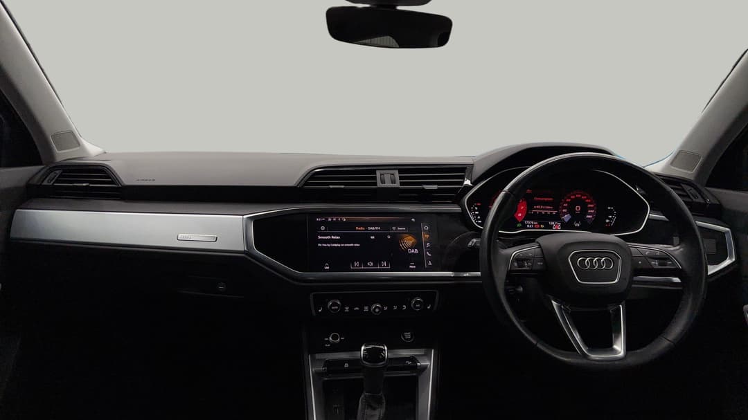 2021 Audi Q3 35 Tfsi, Automatic, 17376 km, Dashboard View