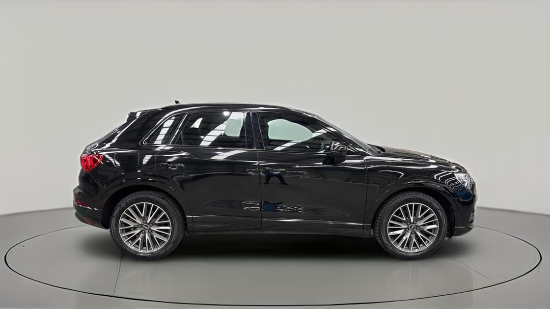 2021 Audi Q3 35 Tfsi, Automatic, 17376 km, Right Side View