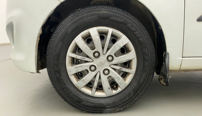 2013 Hyundai i10 MAGNA 1.2, CNG, Manual, 74,994 km, Left Front Wheel