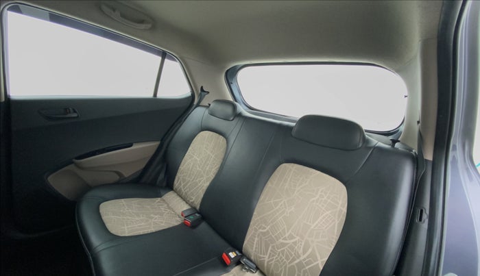 2018 Hyundai Grand i10 MAGNA 1.2 VTVT, Petrol, Manual, 35,038 km, Right Side Door Cabin View