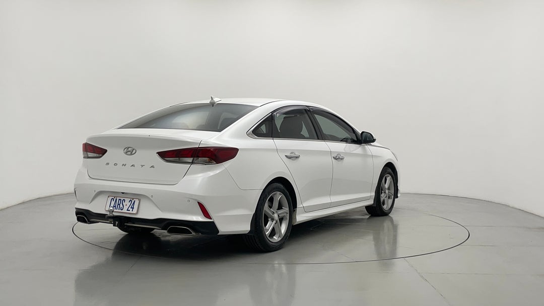 Right Back Diagonal (45- Degree) View