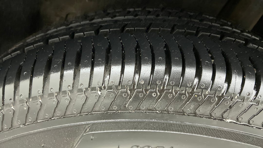Left Rear Tyre Tread