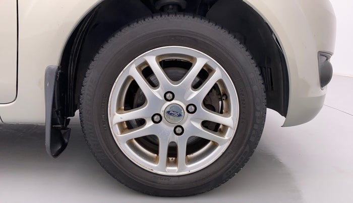 2010 Ford Figo 1.2 TITANIUM DURATEC, Petrol, Manual, 61,906 km, Right Front Wheel