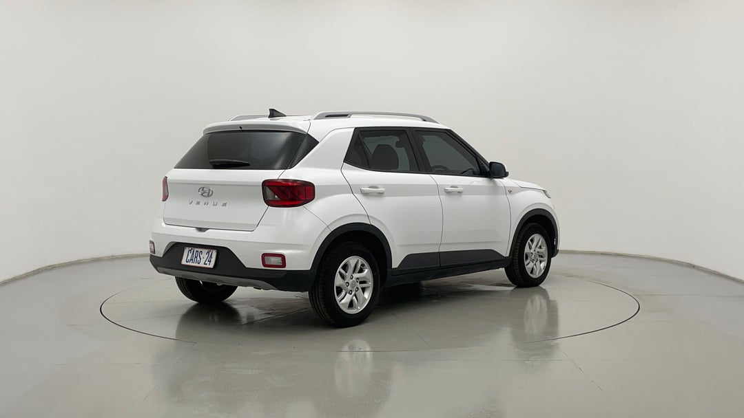 Right Back Diagonal (45- Degree) View