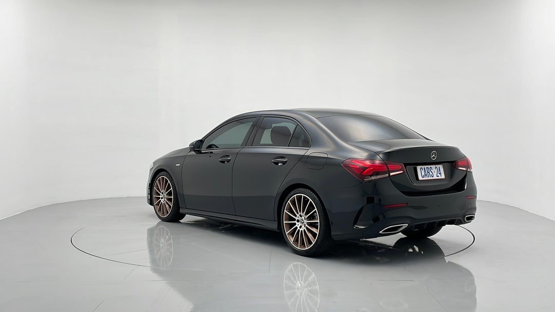 Left Back Diagonal (45- Degree) View