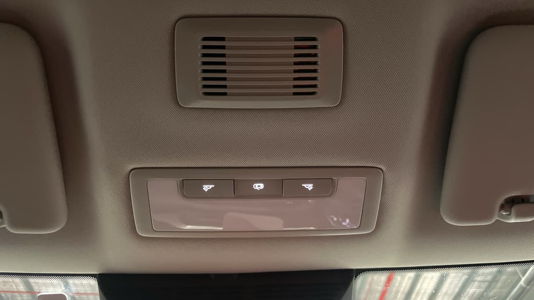 2025 MG Zst Vibe, Automatic, 28084 km, On-Roof Controls/Sunglass holder