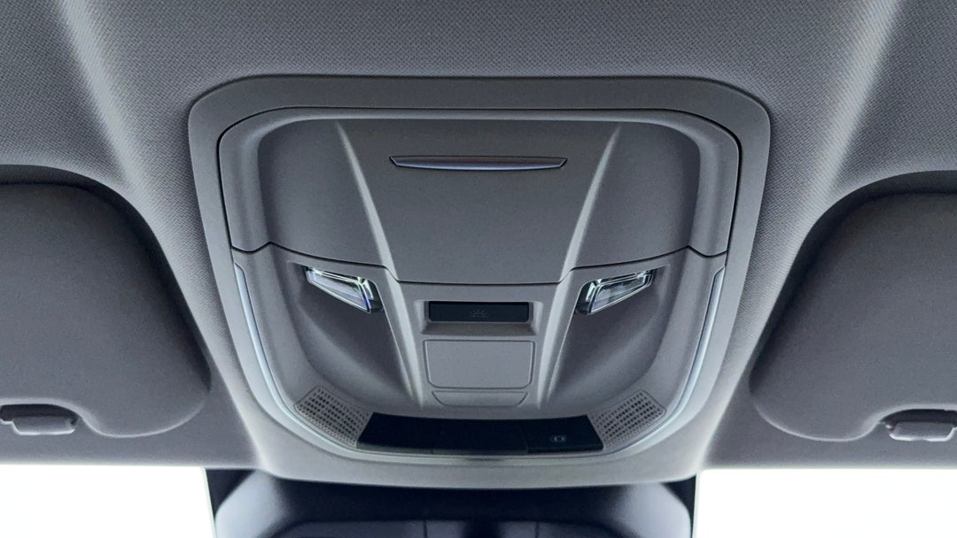 On-Roof Controls/Sunglass holder