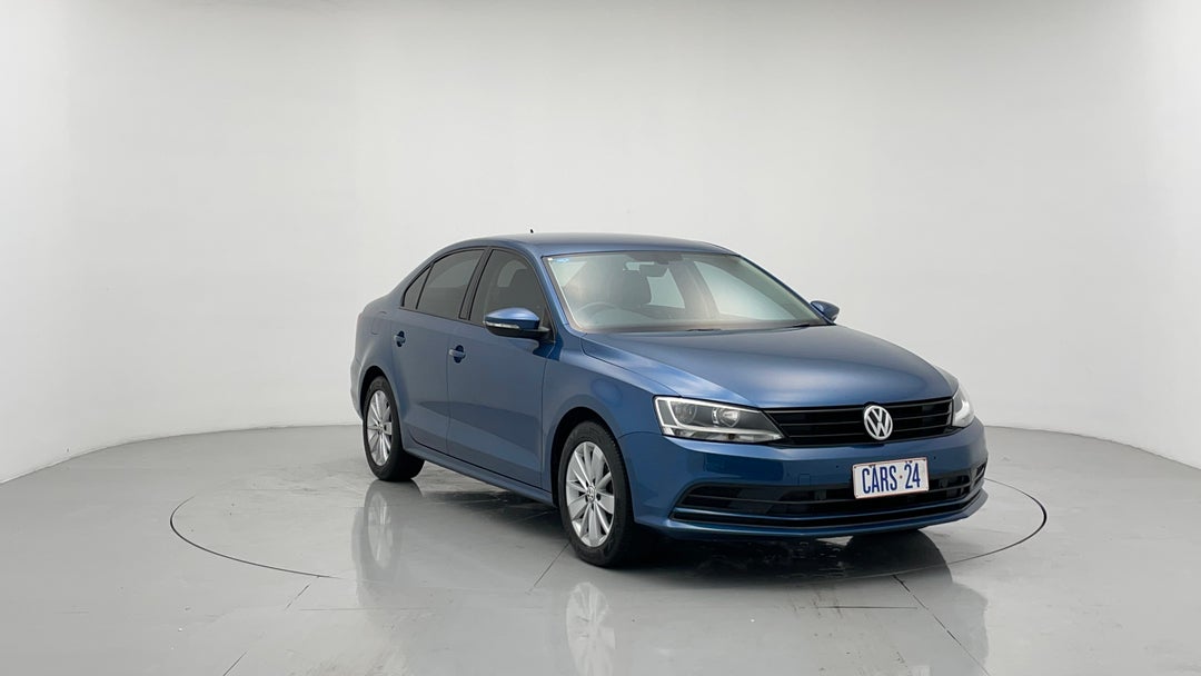 2017 Volkswagen Jetta 118 Tsi Trendline, Automatic, 74423 km, Right Front Diagonal (45- Degree) View