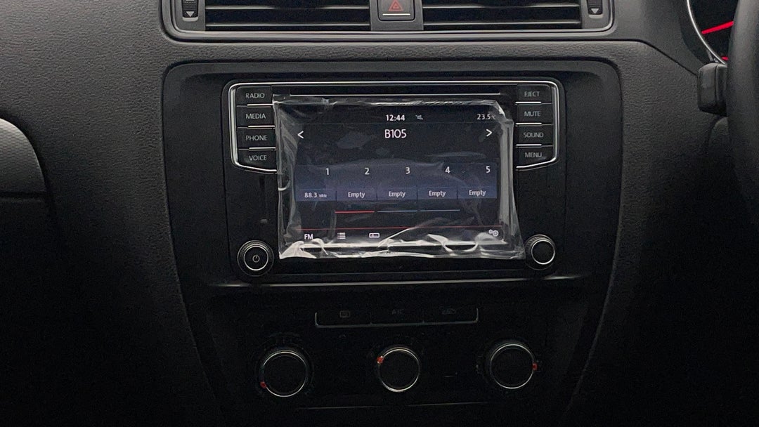 2017 Volkswagen Jetta 118 Tsi Trendline, Automatic, 74423 km, Infotainment System