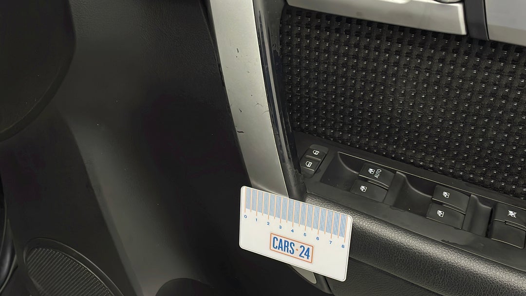 Door Interior Front RHS Scuff