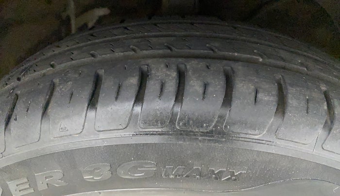 2020 Maruti Dzire VXI, Petrol, Manual, 54,245 km, Right Front Tyre Tread