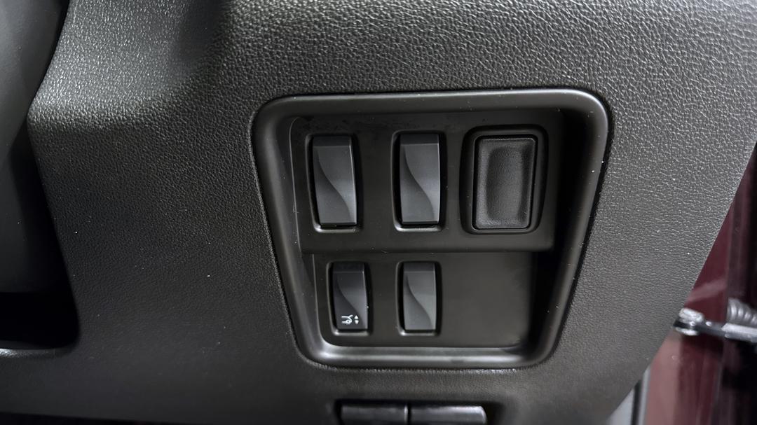 2023 Renault Koleos Zen (4x2), Automatic, 57510 km, Utility Switches/Buttons