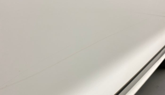 2018 Volkswagen Ameo TRENDLINE 1.0L, Petrol, Manual, 71,413 km, Driver-side door - Minor scratches