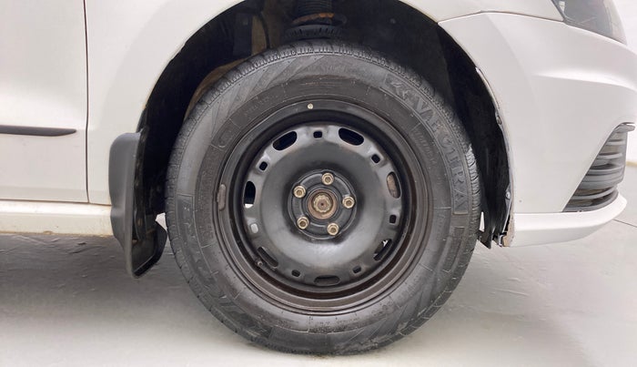 2018 Volkswagen Ameo TRENDLINE 1.0L, Petrol, Manual, 71,413 km, Right Front Wheel