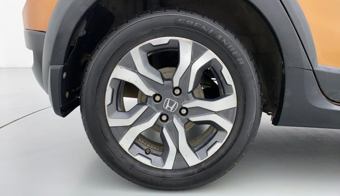 2017 Honda WR-V 1.2 i-VTEC VX MT, Petrol, Manual, 1,00,527 km, Right Rear Wheel