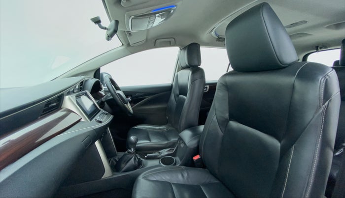 2016 Toyota Innova Crysta 2.4 ZX 7 STR, Diesel, Manual, 1,54,960 km, Right Side Front Door Cabin