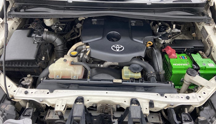 2016 Toyota Innova Crysta 2.4 ZX 7 STR, Diesel, Manual, 1,54,960 km, Open Bonet
