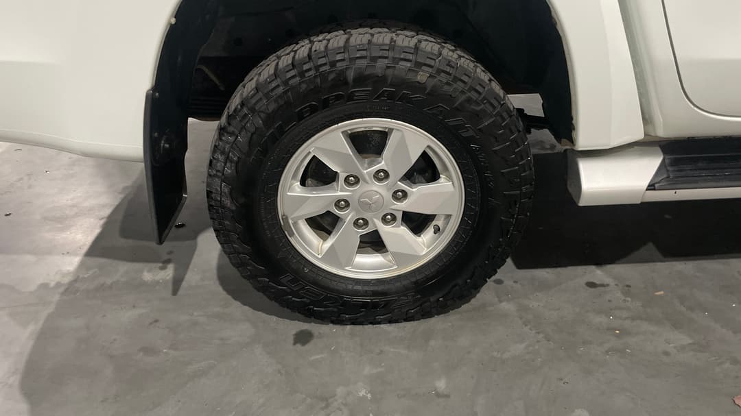 2019 Mitsubishi Triton Glx Plus (4x4), Manual, 101792 km, Right Rear Wheel