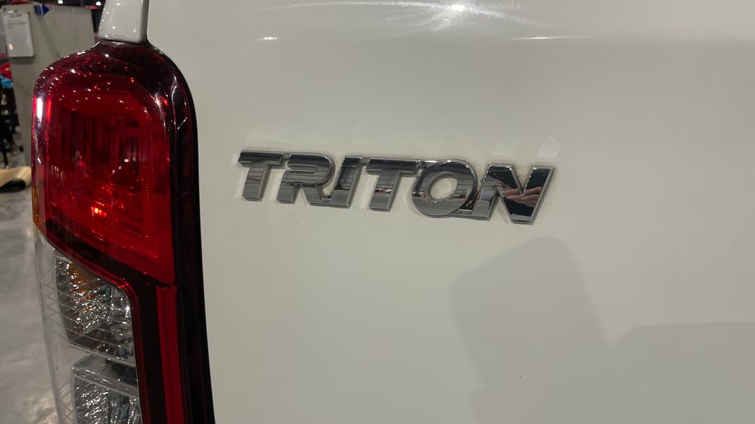 2019 Mitsubishi Triton Glx Plus (4x4), Manual, 101792 km, Badge (Boot Left Side)