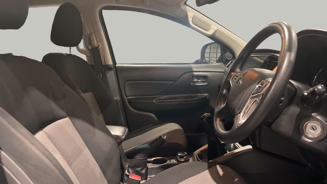 2019 Mitsubishi Triton Glx Plus (4x4), Manual, 101792 km, Right Side Front Door Cabin View