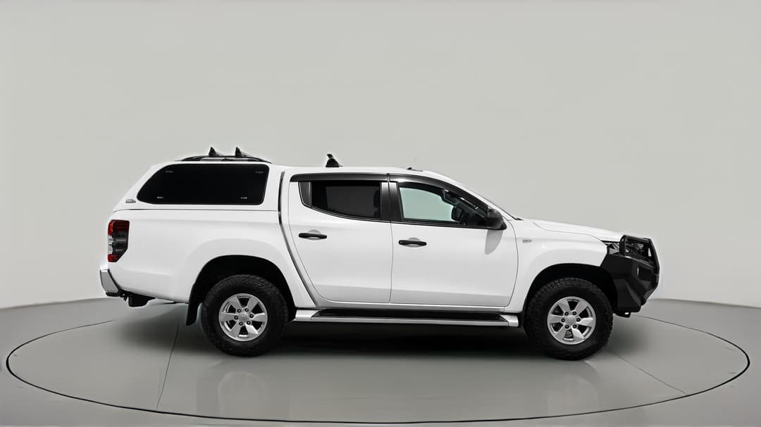 2019 Mitsubishi Triton Glx Plus (4x4), Manual, 101792 km, Right Side View