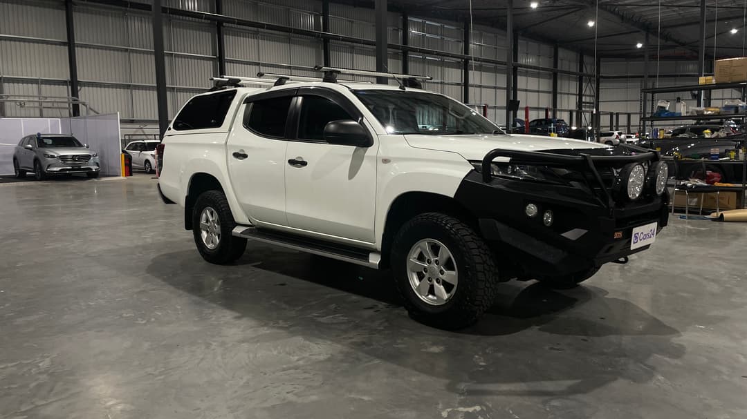 2019 Mitsubishi Triton Glx Plus (4x4), Manual, 101792 km, 