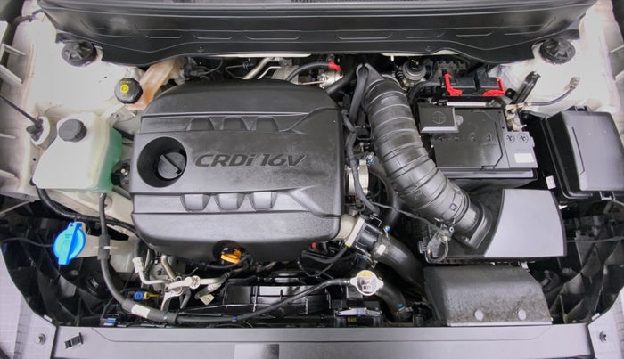 2019 Hyundai VENUE SX(O) CRDi, Diesel, Manual, 20,201 km, Engine Bonet View