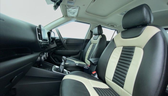 2020 Hyundai VENUE 1.0L Turbo GDI SX(O) MT, Petrol, Manual, 3,262 km, Right Side Front Door Cabin