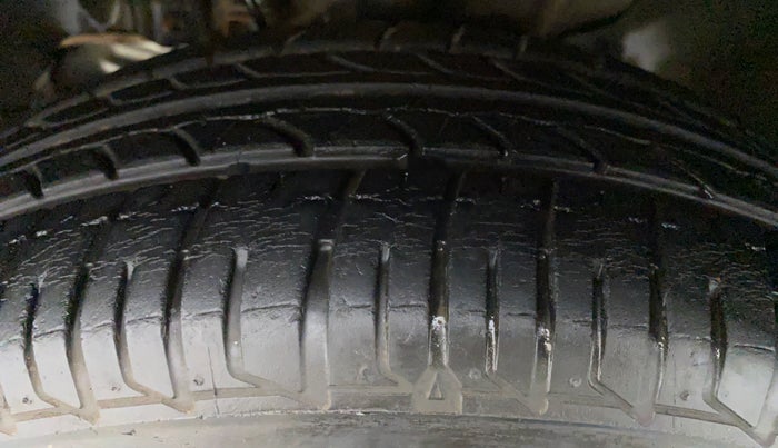 2018 Tata Tiago XZ 1.2 REVOTRON, Petrol, Manual, 12,312 km, Left Front Tyre Tread