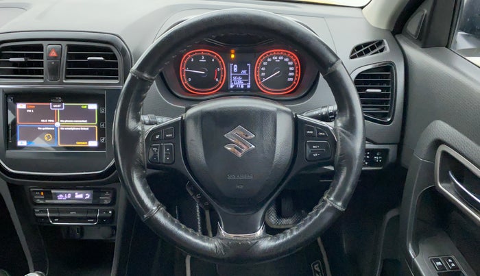 2016 Maruti Vitara Brezza ZDI PLUS DUAL TONE, Diesel, Manual, 93,509 km, Steering Wheel Close Up