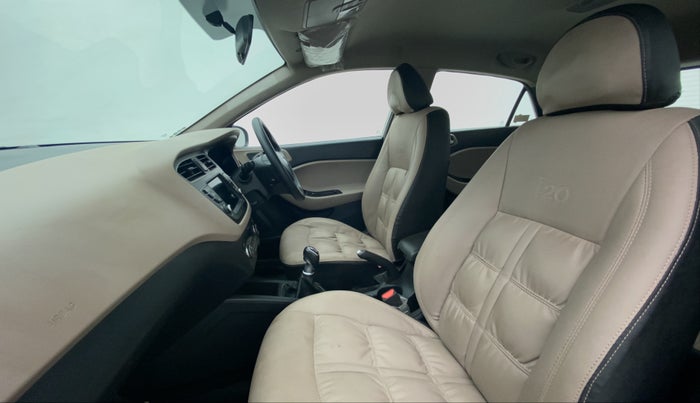 2018 Hyundai Elite i20 ASTA 1.4 CRDI, Diesel, Manual, 34,093 km, Right Side Front Door Cabin View