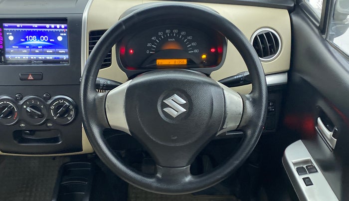 2017 Maruti Wagon R 1.0 LXI CNG, CNG, Manual, 81,427 km, Steering Wheel Close Up