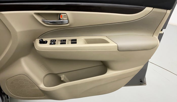 2015 Maruti Ciaz ZXI PLUS, Petrol, Manual, 89,926 km, Driver Side Door Panels Control
