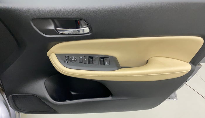 2021 Honda City 1.5L I-VTEC ZX, Petrol, Manual, 17,679 km, Driver Side Door Panels Control